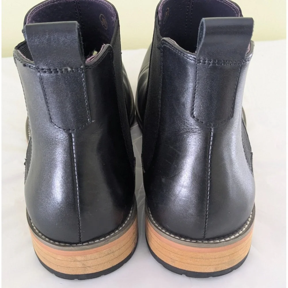 JACK THREADS JT Chelsea Ankle Boots Men's Sz 9 Black Leather Pull On KIMBO